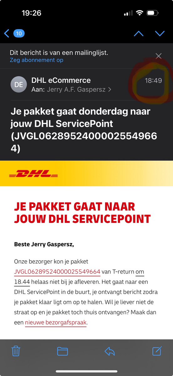 u_involve's tweet photo. @DHLNL 4: dus dan maar op X melden, met bijgaande screenshots. Kan IEMAND (een mens) bij DHL me vertellen waar mijn pakketten zijn zonder dat ik wéér online chat moet aangaan met een chat robot https://t.co/ZBSMLfkIDq