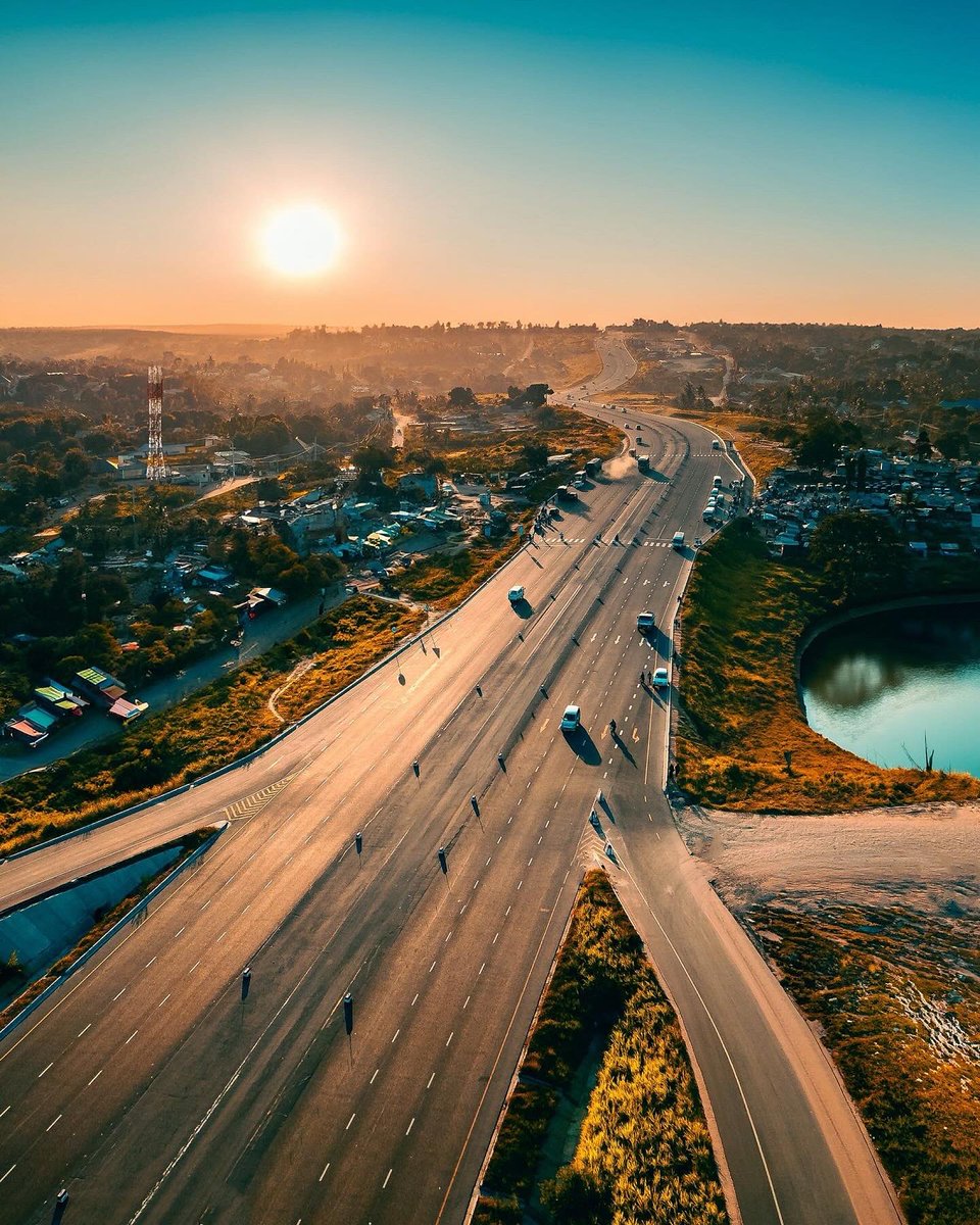 nelynoble's tweet photo. KIBAMBA - DAR ES SALAAM - TANZANIA
- 11th May 2023
Where Should i Shoot Next?
#kibamba #dronephotography #dronephotographer #tanzania #daressalaam #daressalaamphotography ki https://t.co/ClYTqePoZE