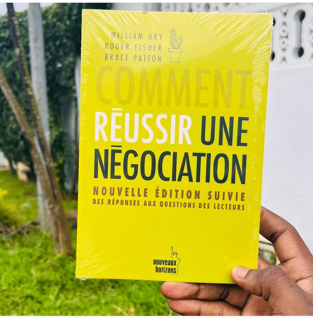 ZabahiS's tweet photo. S'Offrir ces livres de Business, développement personnel, management , etc.
Et les lire, c'est contribuer à sa transformation et à son positionnement dans la société. #NouveauxHorizons #lecteurNH https://t.co/66Z5KR37x6