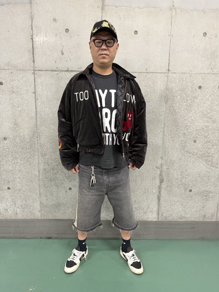 tabiomo_7ch's tweet photo. 🔊放送終了〜
リアタイ📺で共に旅した皆さん本当にありがとうございました❗❗
#たびオモ 第2弾🚩いかがでした❓👀💭

さっそく、#シソンヌ 長谷川さんの
#プライベートドラゴン 🧢写真をお届け📬
ちゃんと被ってる…😅

💻TVer、ネットもテレ東、U-NEXTの見逃し配信でも是非お楽しみください📱 https://t.co/WIMkSpXwKb