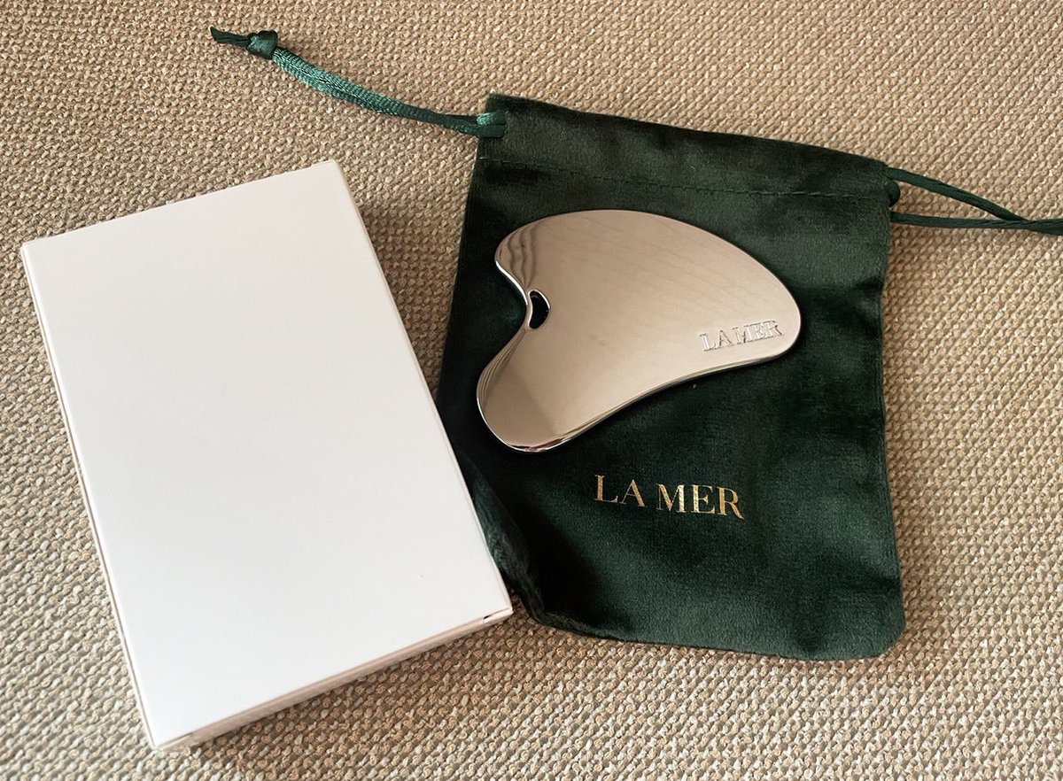 mypeachshops's tweet photo. 🤍350-.🤍La Mer Gua Sha กัวซา🫧🌟
กัวซา นวดหน้า จาก La Mer ใช้สำหรับนวดหน้า กระชับรูชุมชน ลดริ้วรอย นวดในทิศทางยกขึ้น จะช่วยกระชับใบหน้าส่วนที่หย่อนคล้อย จำนวนจำกัดค่า ค่าส่ง30ทกุที่ค่า📌
#กัวซา #ยกกระชับหน้า #แผนจีน #guasa #ของมันต้องมี #ของดีบอกต่อ https://t.co/km6ZO4UppE