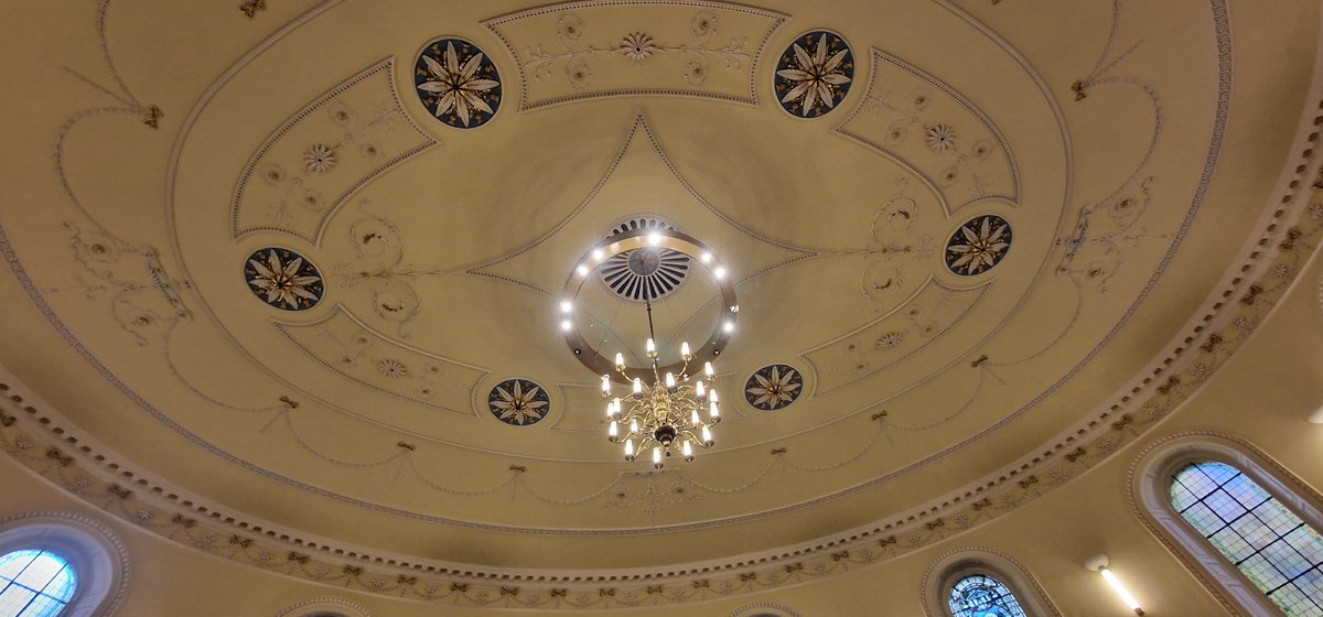 NevinDecor's tweet photo. Doing some maintenance touch ups on a full refurbishmenr project we completed a few years ago at St Andrews and St George's Church in George Street, Edinburgh #painters #decorators #edinburgh #traditional #modern #goldleaf #graining https://t.co/DcSYYlOVjz