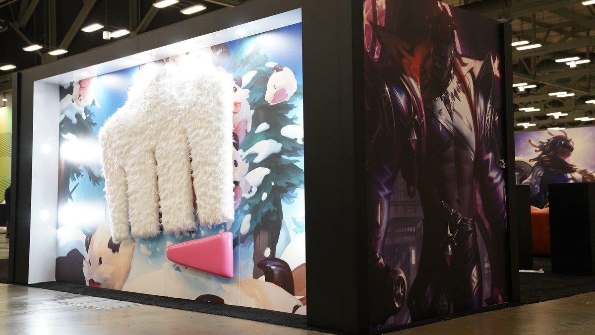 LifeAtRiot's tweet photo. What's up, @AfroTech? 

Come check us out in the Expo Hall at booth #1900! #AFROTECH23 👊 https://t.co/2PrsWNFQjC