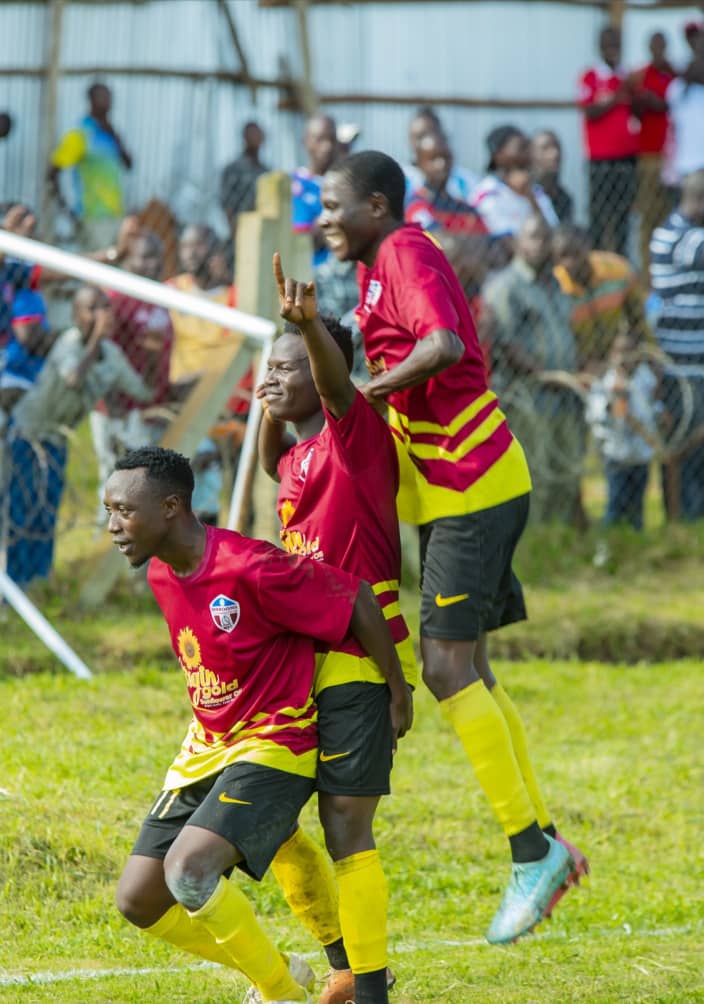 VincentKodet's tweet photo. When you see that celebration, you see Amaku. #maroonsfc #upl https://t.co/8spC2J8f14