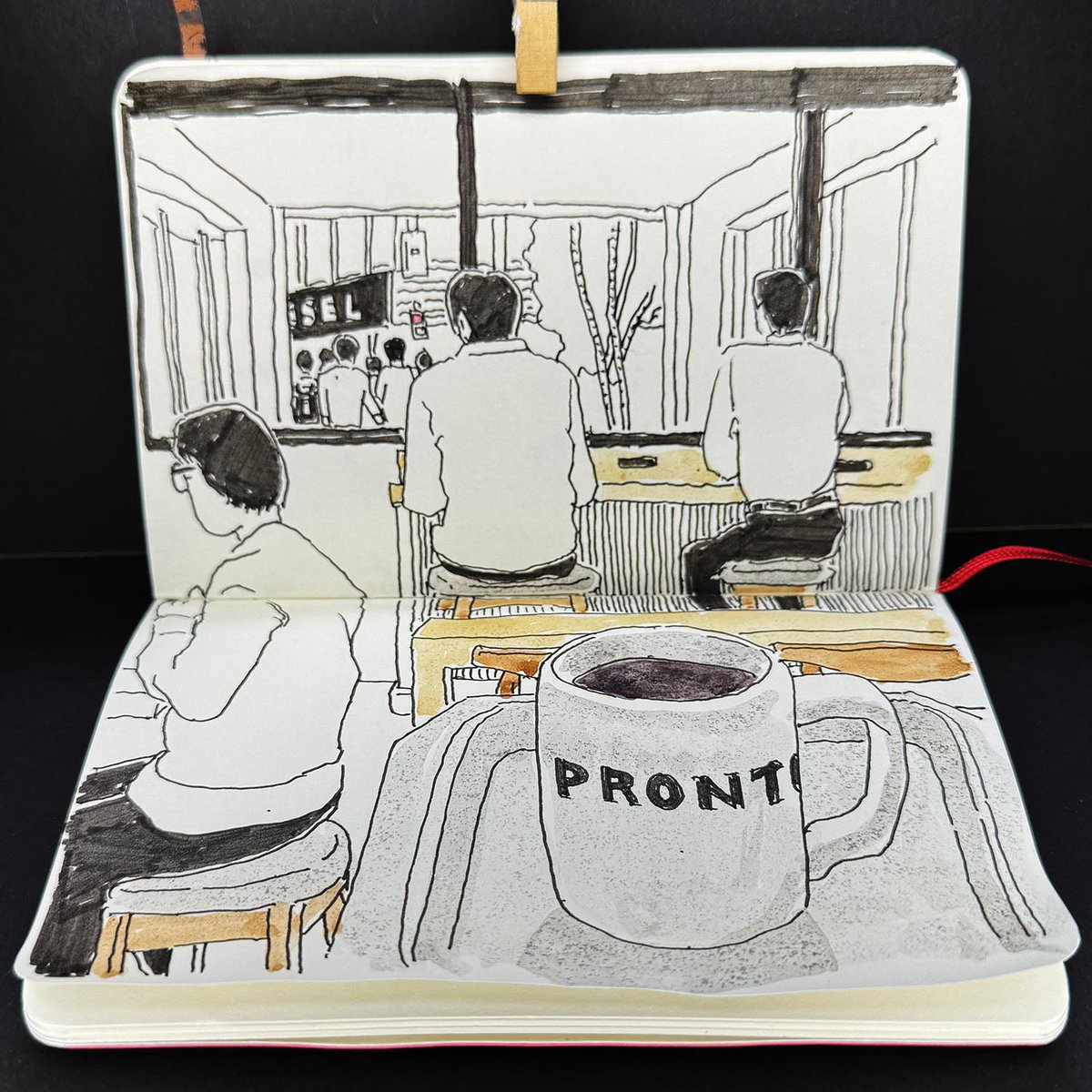 SketchSuki's tweet photo. PRONTO、渋谷
今日も個展の絵を少し紹介します。
カフェの絵は会場に行く前の渋谷で寄ったプロントです。朝が早めだと行くことができるカフェに限りがあります。
　
#プロント #pronto #渋谷 #個展 #アートインギャラリー #artingallery #スケッチ #ペンスケッチ #手帳スケッチ #カフェスケッチ https://t.co/jQjqnbrNVD
