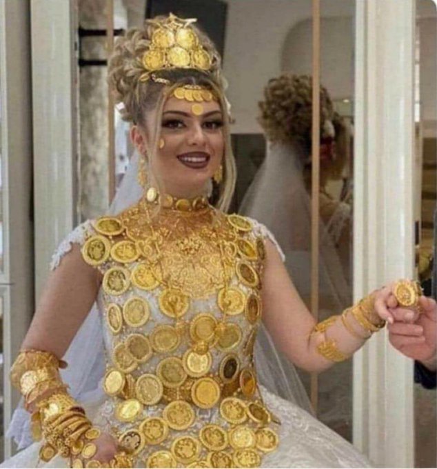 نفسي اعرف وش يشتغل زوجها ؟😂