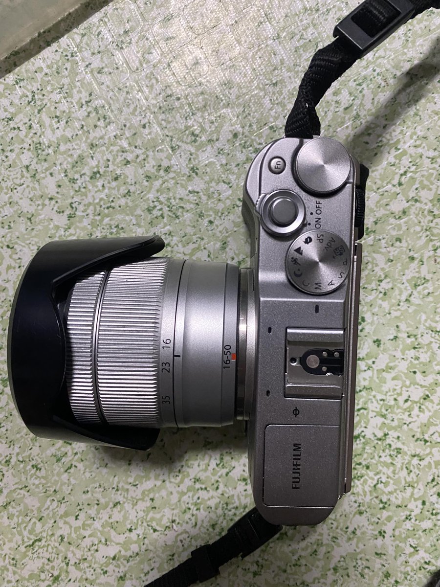 jackmrblls's tweet photo. ‼️RUSH SALE WTS LFB ‼️

Fujifilm X-a3 Mirrorless Camera

•24MP Mirrorless, tilting screen, wifi &amp; bluetooth
•Fujifilm Lens (16×50mm) + Lens Cap
•Fujifilm Original Battery
•16gb Memory Card w/ 2 camera strap &amp; screen protector

RFS: Pandagdag sa gamot at operation ng furr baby https://t.co/4wPPezd2LD