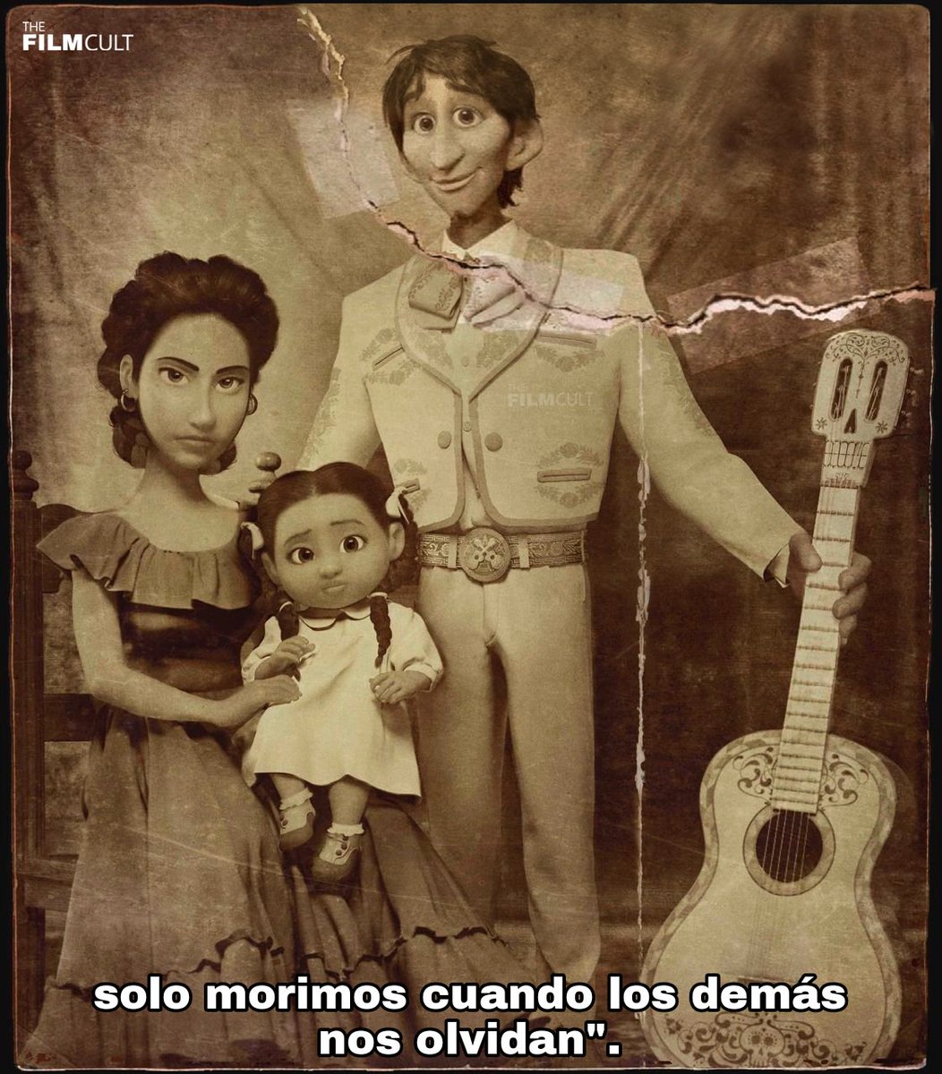 'Mi abuela decía que la muerte no existe, creía que solo morimos cuando los demás nos olvidan'. 🎬 Coco (2017) #Film #DiaDeLosMuertos #Mexico #Pixar #Disney #Coco