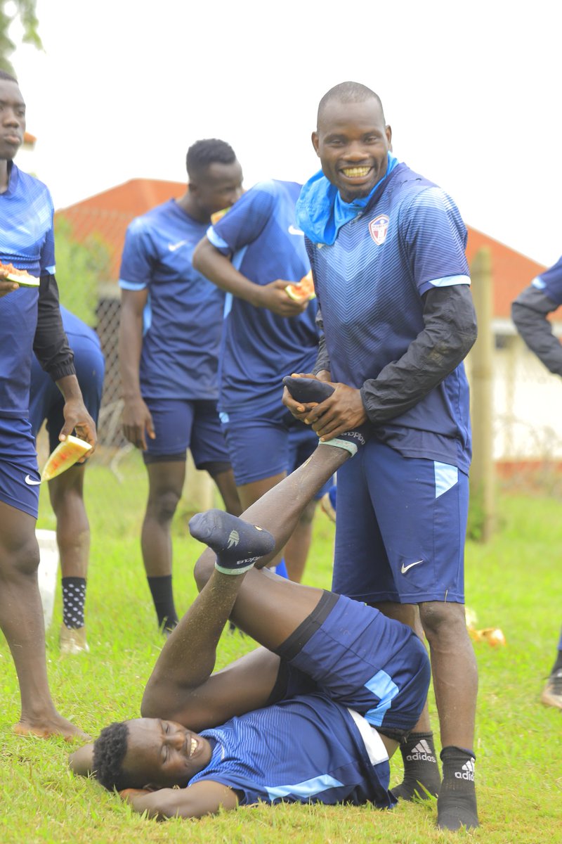 VincentKodet's tweet photo. If I told you that I will see at the end of the month, I have seen and there is nothing I can do. Happy new month. #maroons #footballnews #NovemberVibes https://t.co/jwdDZyujfA