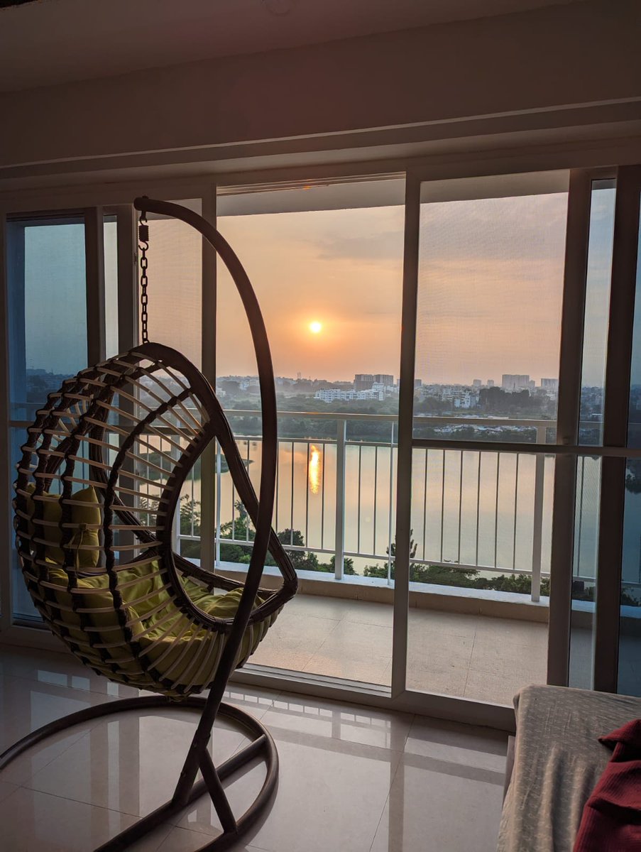 Zenith_Karri's tweet photo. @BangaloreRoomi @bangalorerooms 

Looking for a chill flatmate in a fully furnished 3bhk. The room has a double bed, cupboards and an attached washroom with geyser.

Rent: 25k
Deposit: 1L

https://t.co/34jWLhYg3w

dm me if interested. https://t.co/RSTwA3eq54