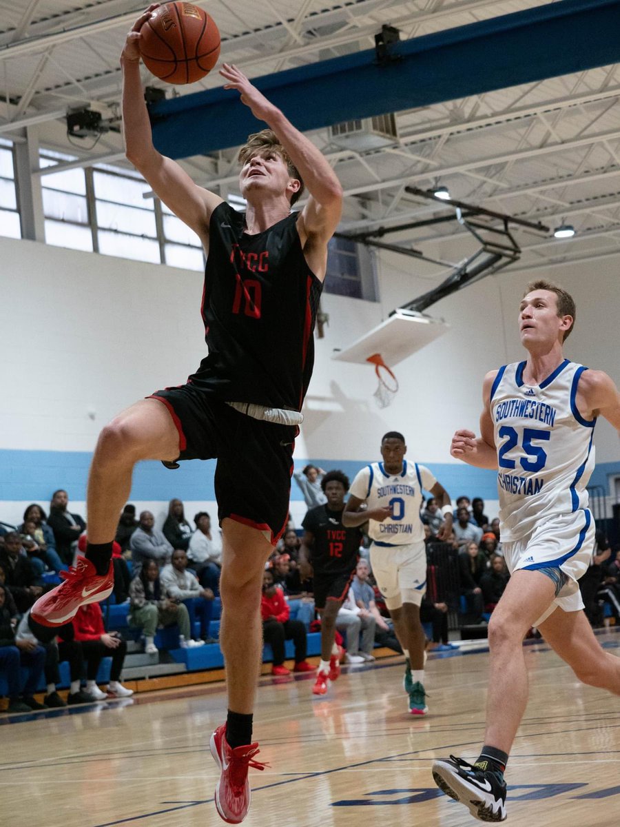BrandonOSports's tweet photo. Photos from @travis_tapley of last night’s Trinity Valley win of former Bullard standout Garrett Nuckolls (@Gnuck35) and former Mineola standout TJ Moreland (@tjmoreland12). https://t.co/J102CQ98KU
