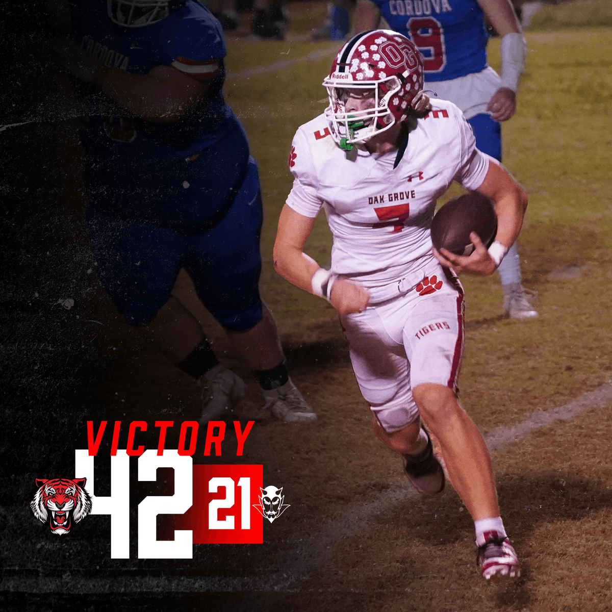 OakGroveTigers's tweet photo. Congratulations to our Oak Grove Tiger Football Team for their win over Cordova. We are offically going to the PLAYOFFS! Go Tigers!🐅🏈
📷Photography Credit: Molly Pappas
💻Digital Design Credit: Cameron Hamilton
#ogfootball #ogmarketing #happytobehere #og4life https://t.co/i1qkNq5E0y
