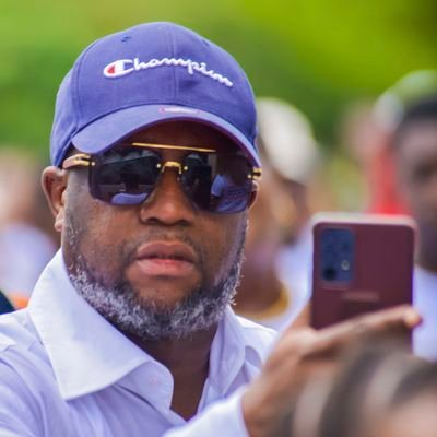 RL_Patriote's tweet image. #Dossier_REUTEURS @Reuters :

Ils sont du meme cabinet les 2 coco @DidierBudimbu @eale_patrick ... Good Job guys!😊