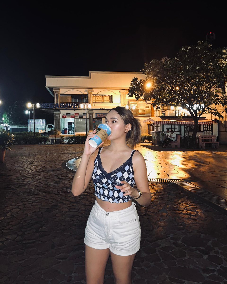 AshDeGuzman17's tweet photo. late upload https://t.co/UAkOJwdL8p