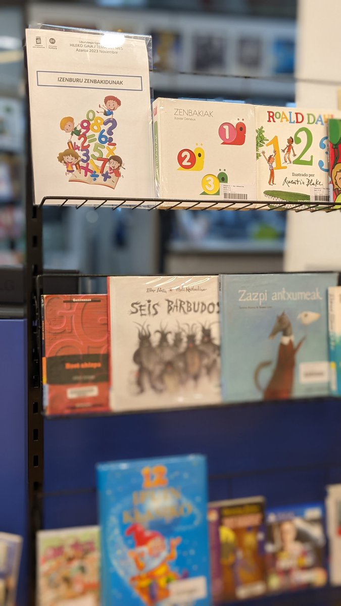 Amaiagg's tweet photo. Hilabete berria, #HilekoGaia-ren aldaketa. Zatoz #liburutegi-ra!
Noviembre entrado, cambiamos el #TemaDelMes. ¡Acércate a la #biblioteca ! https://t.co/qXuduQGom7