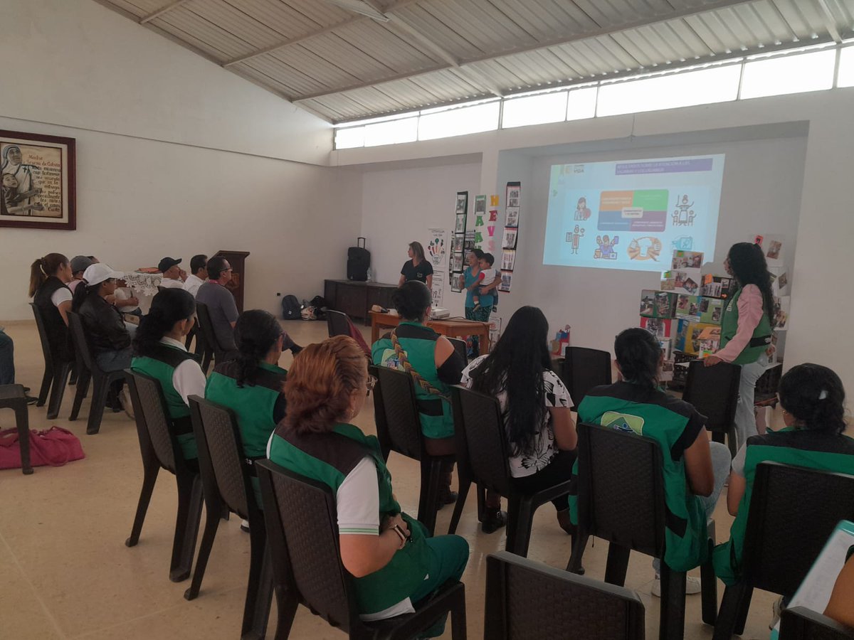espinel_ya4580's tweet photo. @ElOIRdelaRegion @UnadZcori @OIRZonaOriente @MariaFecoronado @yuli_yuleima12 @VIDERUNADZCORI Presentación ante los entes del municipio en   control social del trabajo que se ha vendido haciendo en la población, temas   abordados, estrategias e impacto.

#SISSUZCORI
@OIRZonaOriente 
@BlancoNatalia10 https://t.co/f2f0VKjtJW