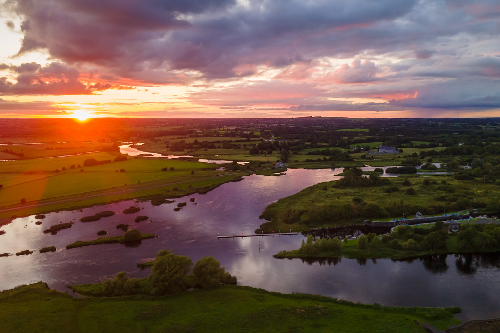Discover Lough Derg tweet media