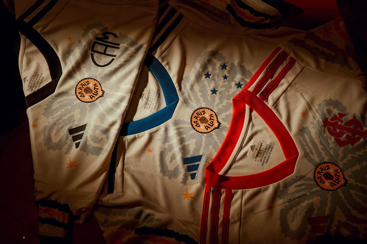 footyleaks23's tweet photo. 🇧🇷 In honor of Black Awareness Month 2023, #adidas teams up with Laboratório Fantasma to release an impressive collection for Brazilian soccer teams!

The collection includes three teams:
1️⃣ Atlético Mineiro 
2️⃣ Cruzeiro 
3️⃣ Internacional https://t.co/750CiyPFaM