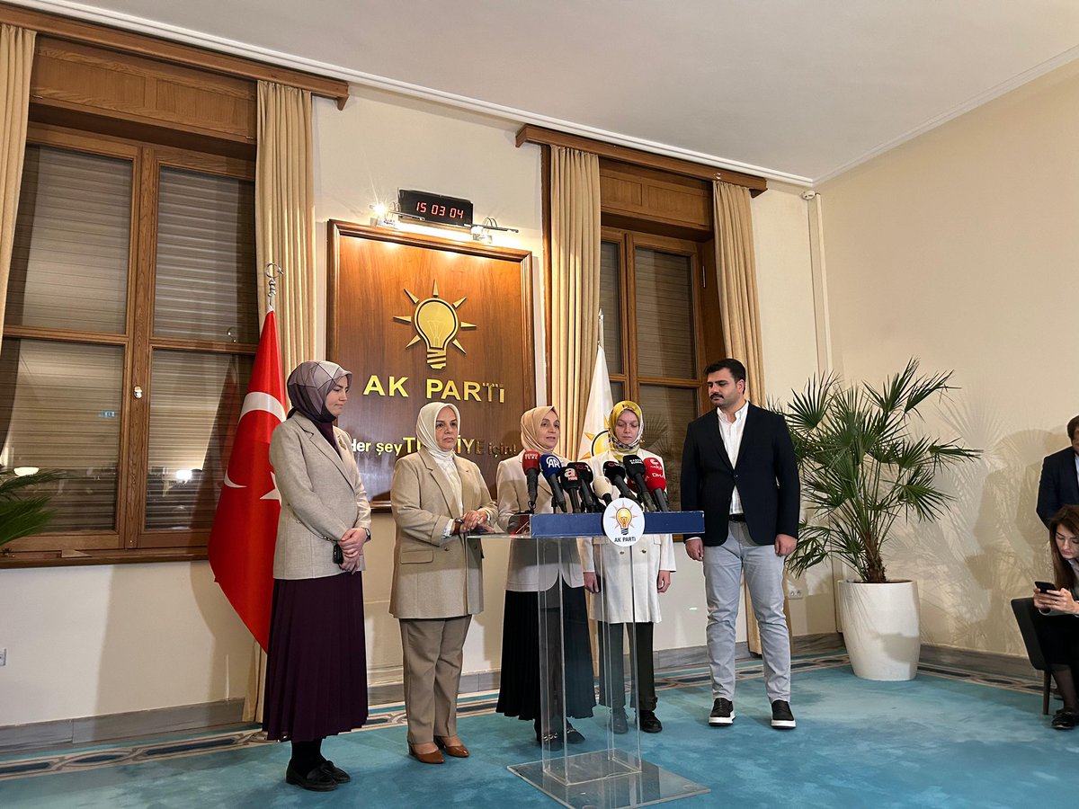 aysekesir's tweet photo. 📍TBMM

Aile ve Gençlik Fonu Kurulması Hakkında Kanun Teklifi’mizi Meclis Başkanlığı’na sunduk.

📌Evlenecek çiftlere 2 yıl ödemesiz kredi verilmesini de içeren teklifin milletimize hayırlı olmasını diliyorum. 

Kadın, genç ve aileyi önceleyen düzenlemeler yapmaya devam edeceğiz. https://t.co/W7UheMZB4J
