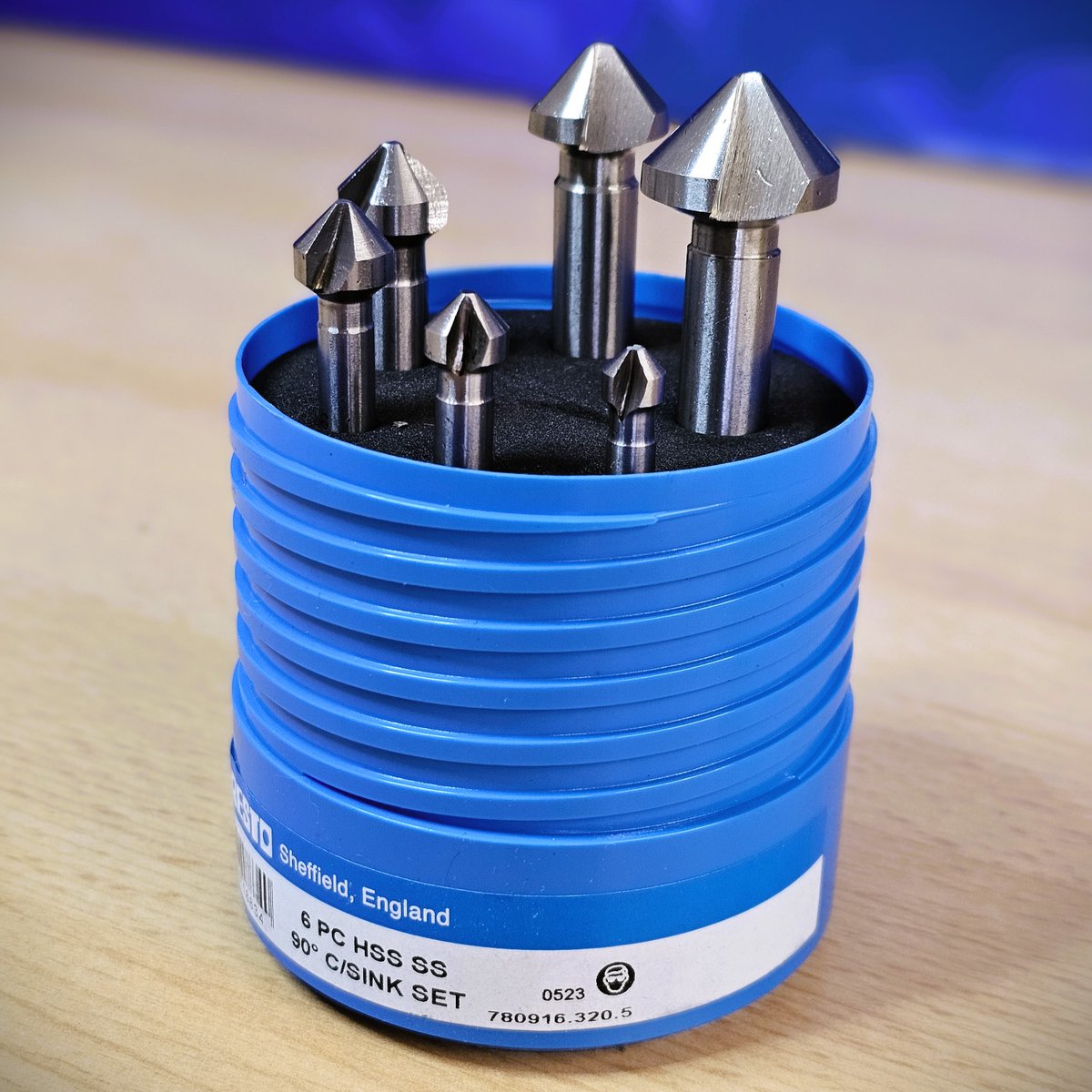 rdgtools01's tweet image. 𝐏𝐫𝐞𝐬𝐭𝐨 𝐂𝐨𝐮𝐧𝐭𝐞𝐫𝐬𝐢𝐧𝐤 𝐒𝐞𝐭 𝟔𝐏𝐂 𝐇𝐒𝐒 𝟗𝟎° 𝟔.𝟑-𝟐𝟎.𝟓𝐦𝐦 𝐃𝐞𝐛𝐮𝐫𝐫𝐢𝐧𝐠 - £𝟑𝟏.𝟎𝟔 𝐈𝐧𝐜 𝐕𝐀𝐓

6 Pcs 90° HSS SS Countersink set containing 6.3mm, 8.3mm, 10.4mm, 12.4mm, 16.5mm, 20.5mm

rdgtools.co.uk/acatalog/Prest…

#countersink #countersinkset #presto