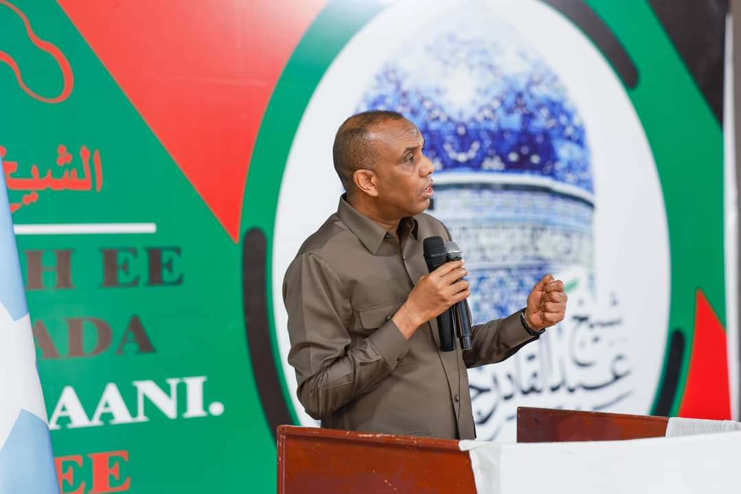 Waa in uu iscasilaa ama Baarlamaanku kalsoonida kala laabtaa Ra'isalwasaare Xamse

"Qaraxii Soobe ma waxuu cadayn Dowladeed uhayaa in Israa'iil ka danbaysay?

"Israa'iil iyo Shabaab ma Walaalo isku meel laga Xukumaa oo Dowlada Somaliyed cadaynteeda hayso?

War Ninkan waa