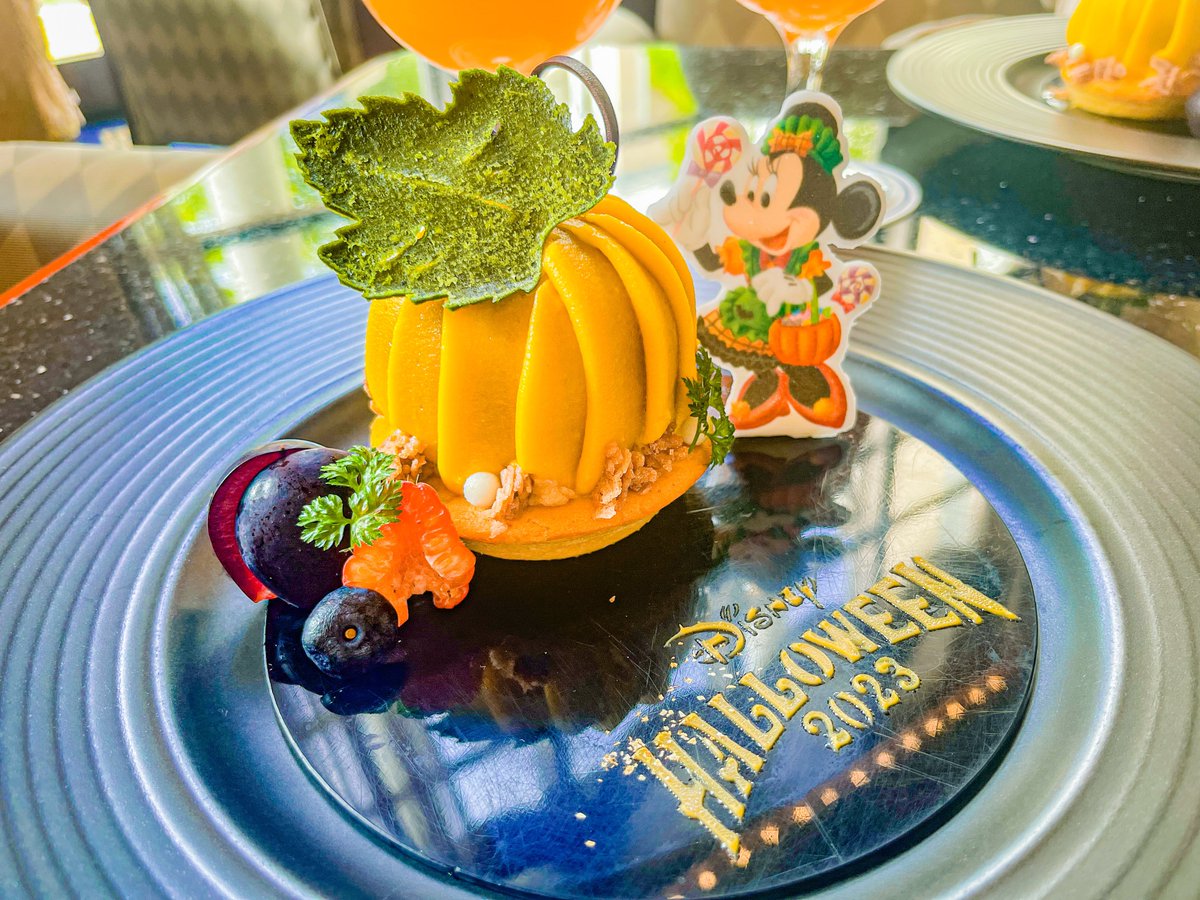 einnimiik's tweet photo. 𝐻𝑦𝑝𝑒𝑟𝑖𝑜𝑛 𝐿𝑜𝑢𝑛𝑔𝑒 🎃🎀 𓈒◌ https://t.co/ccEe5xg94S