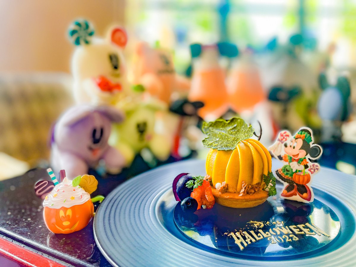 einnimiik's tweet photo. 𝐻𝑦𝑝𝑒𝑟𝑖𝑜𝑛 𝐿𝑜𝑢𝑛𝑔𝑒 🎃🎀 𓈒◌ https://t.co/ccEe5xg94S