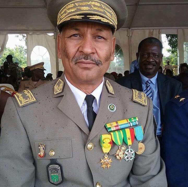 mossahag1's tweet photo. Nos militaires, défendent vaillamment notre nation. Ils sont la fierté de notre pays. Leur dévouement est inébranlable et doit être #reconnu par chacun de nous.
Le général El Hadj Ag Gamou, le roi du désert Malien. #Mali #Patriotes #MaliHeros🇲🇱 https://t.co/ALdfsp9Ukw