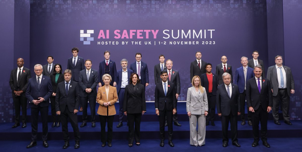 Day 2 of the #AISafetySummit sees heads of state, companies & civil society come together to ensure that AI is developed safely 🔒 Leading AI nations have reached a world-first agreement on AI safety and have taken part in crucial talks to mitigate its risks 🤝