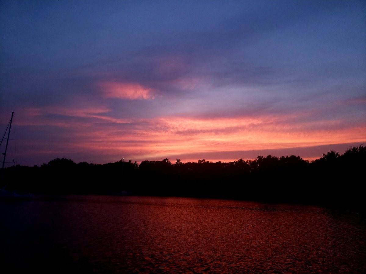 Can't beat finding a little waterfall by your anchorage. I need a lot more practice with the drone and cant wait for further down south shots 😍. #sail #sailing #waterfall #sunset #sailboat #anchorage #drone