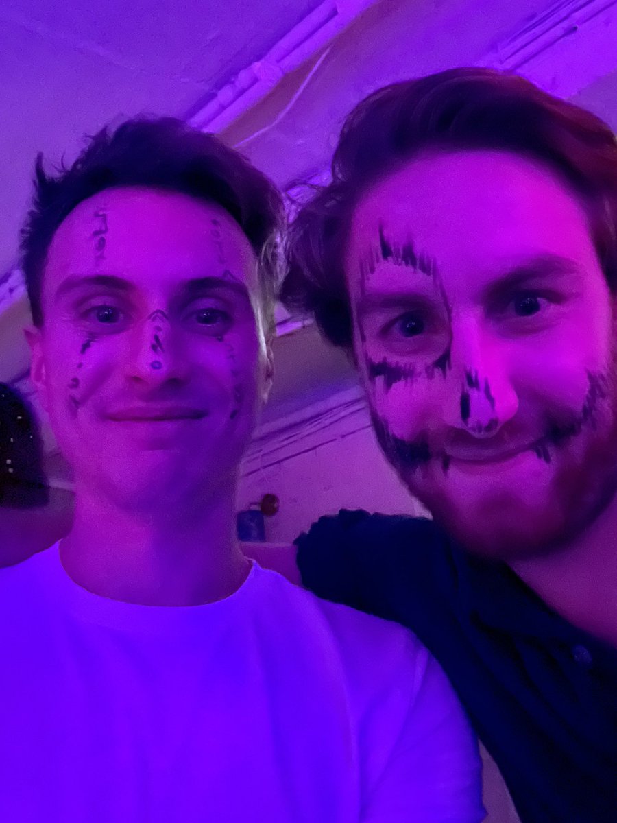 Opération traquenard Strasbourg>Paris accomplie.
Soldat <a href="/FalHuor/">Falcon</a> vous pouvez rentrer 🫡