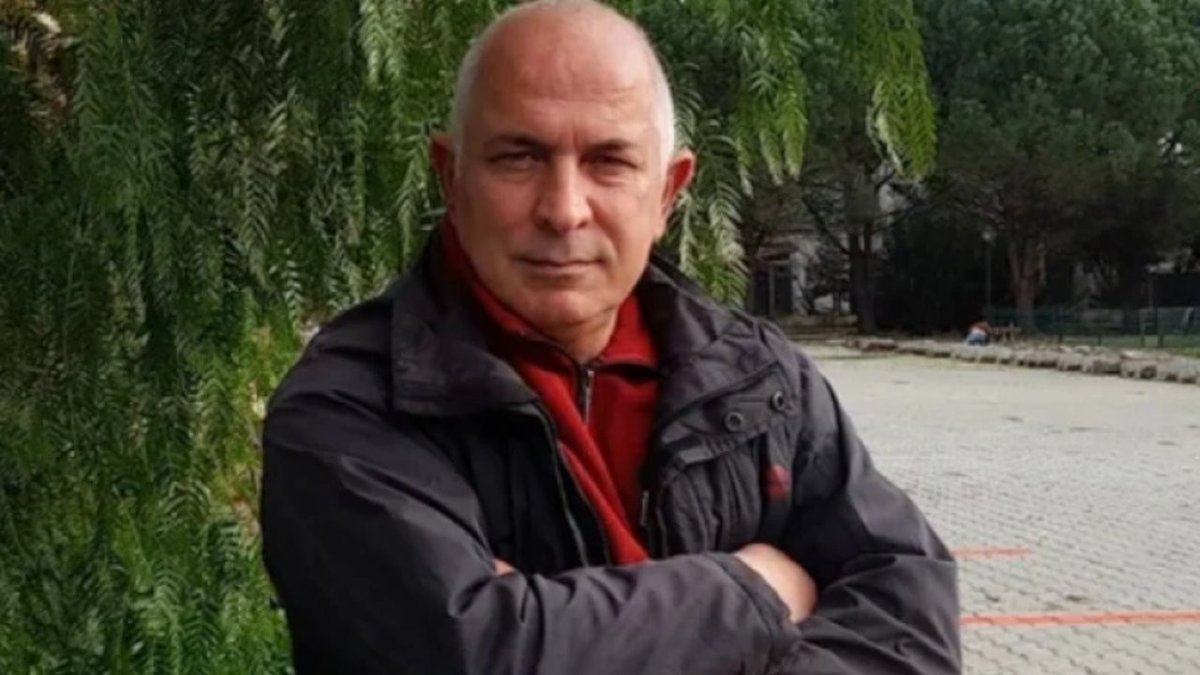 kisadalgamedya's tweet photo. 📢Kısa Dalga Genel Yayın Yönetmeni Kemal Göktaş duyurdu: 'Cengiz Erdinç'in avukatı ile görüşmesi engellendi'

"Cengiz Erdinç'in özellikle uyuşturucu, mafya, yolsuzluklar konusunda çok yetkin bir kalem olduğunu herkes biliyor. Cengiz, Kısa Dalga'da da yazılarında ve haberlerinde özellikle uyuşturucu, mafya ve devletin içindeki uzantılarına dair yazılar kalem aldı."

https://t.co/eKI7rcmkVS