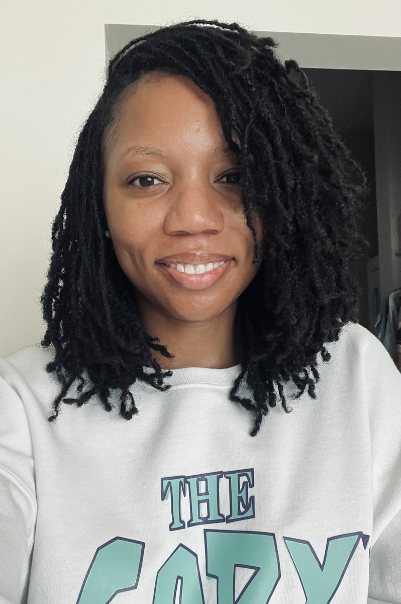 askdeavilasade's tweet image. Really thinking of recording a hot oil treatment on my microlocs for YouTube…

For my people with LOCS, what are your favorite oils? 

Watch my entire microlocs journey:

youtube.com/playlist?list=…

#locs #microlocs #sisterlocks #dreadlocks