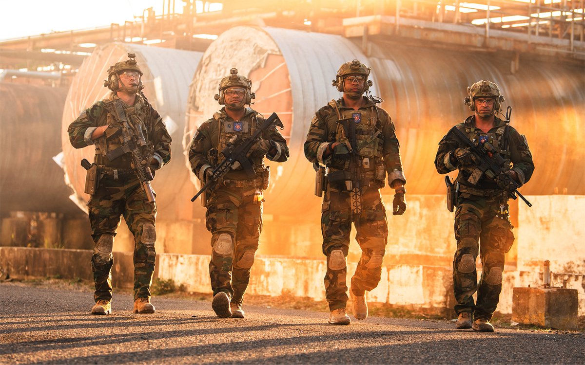 wilcoxindcorp's tweet photo. The high tempo requirements of today’s operations dictate an ability to collapse decision space at all levels, leveraging real-time actionable information to reinforce situational awareness.
https://t.co/UlhQtLJE6g
#NetworkEnabled #OperationalSustainment #BTAC https://t.co/AvFTGfDMSC