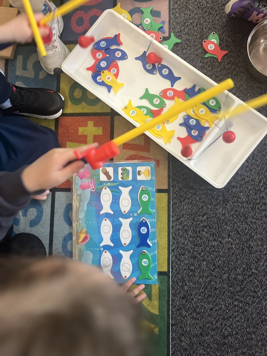 MissMcandrew's tweet photo. Phonics fishing! A very fun game that the kids loved 🐠 https://t.co/EYEP6GdJjT