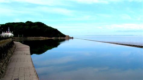 FriendsBaths's tweet photo. This week's #community run pool is @clevedonlake. Opened 1929 & in decline by the 80s, it is now run by the charity Marlens, who formed in 2004 & renovated the lake in 2015 with help from the Heritage Lottery Fund.
https://t.co/UlBu6vrgRS
#CommunityFirst #LoveLocal #historicpool https://t.co/HbqsZLudXZ