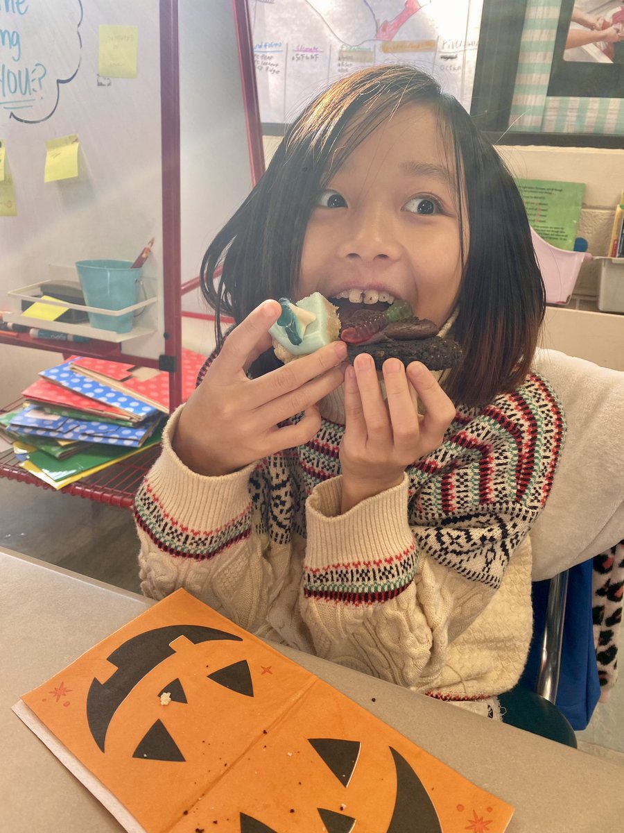 Lucy Clark tweet media