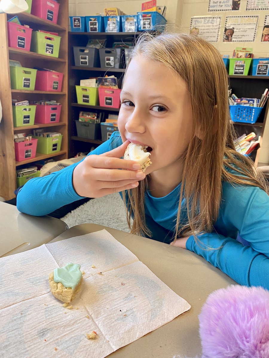 Lucy Clark tweet media