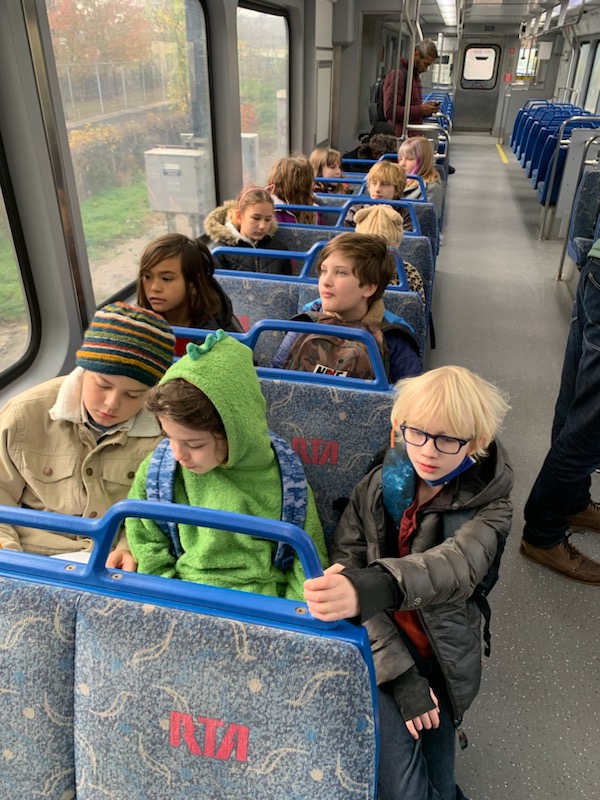 LkwdSchools's tweet image. Mr. McGuan's 5th grade students @LkwdGrant had a day about town today as they traveled to University Circle via RTA to learn about industrial design at Cle Institute of Art. Then a short walk to Severance for a @CleveOrchestra matinee!