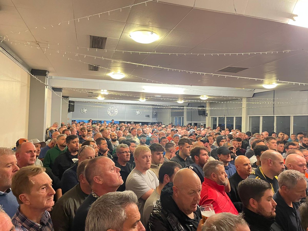 Standing room only in Port Talbot tonight where ⁦@GMB_union⁩ alongside Community Union and Unite update our members on the latest with ⁦@TataSteelUK⁩ 

#SaveOurSteel
