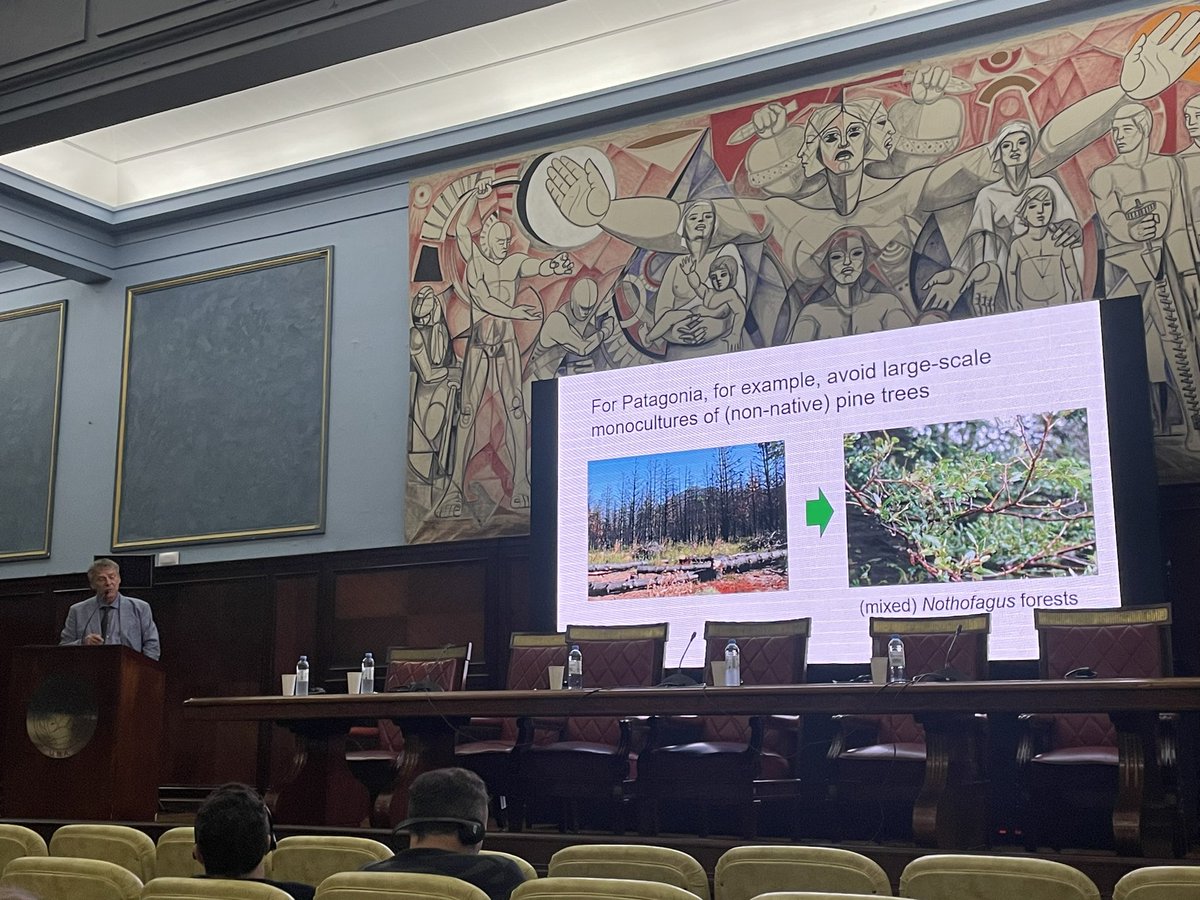 FundManosVerdes's tweet photo. Diálogos Climaticos organizado por @AlemaniaenArg y @Vida_Silvestre en la  Facultad de Derecho, UBA, con expertos nacionales e internacionales, intercambiando experiencias y proyectos de cooperación en silvicultura sustentable y la conservación de los humedales. #ClimateAction https://t.co/FhZRAK2whZ