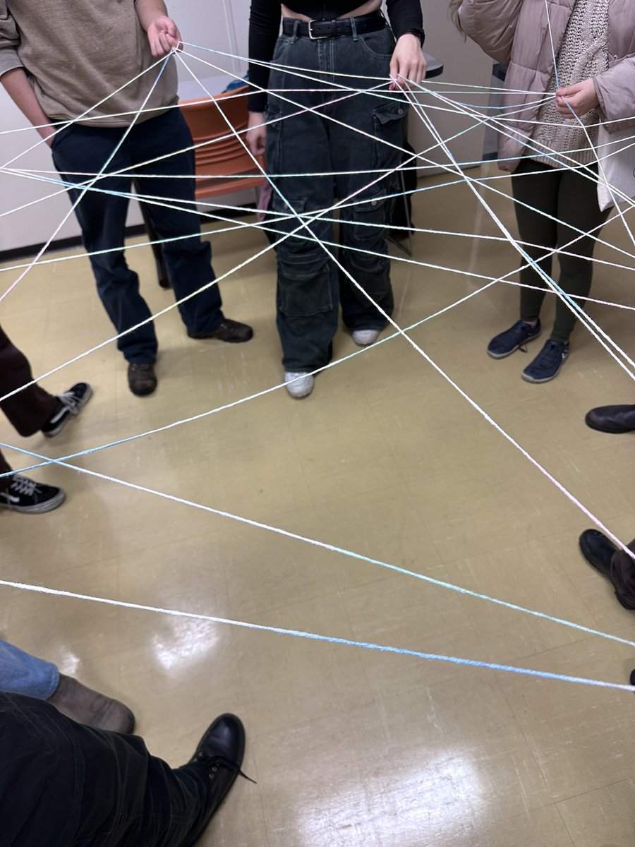 Jennifer_Grenz's tweet image. We are making relational webs for land healing planning in my Indigenous Ecologies class this morning! All to make sure no relation is forgotten. #ecology #nativeinstem