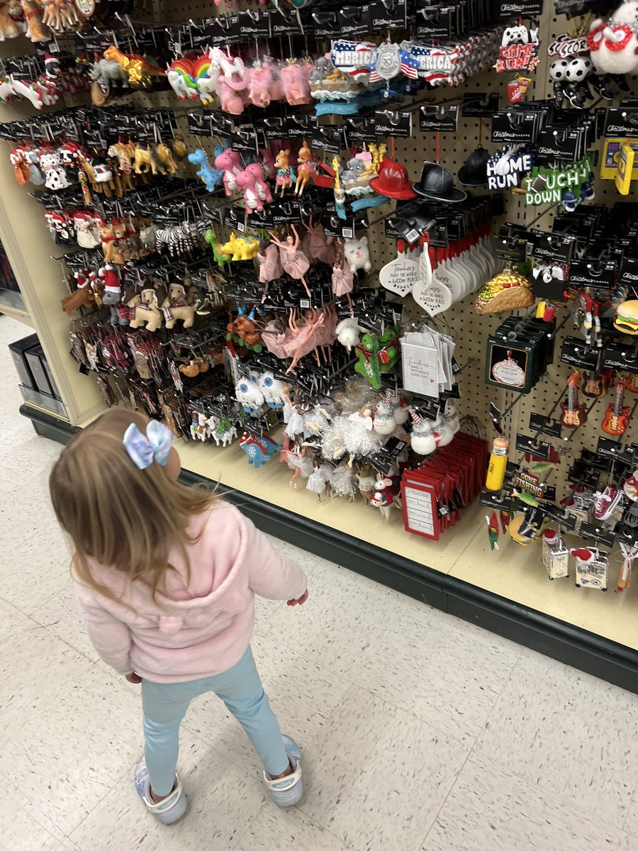 Mrs_Keltner's tweet photo. When the snow puts you into a Christmas mood you go pick out your “yearly ornament” ❄️🎄 (If you couldn’t tell by the outfit- we were determined to find an Elsa one!) https://t.co/1g0YmDodnb
