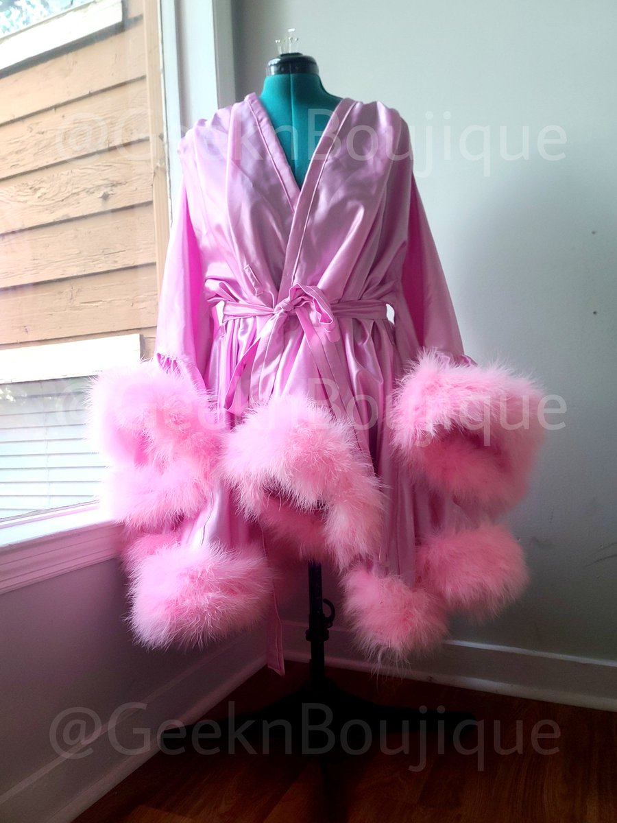 GeeknBoujique's tweet photo. Pink robes are coming out!!! Thank you everybody for your patience ๐๐พ I'll finishing up more pink orders this week along with the robe raffle!
#pink #pinkaesthetic #pinkrobe https://t.co/OomeWdBWk0