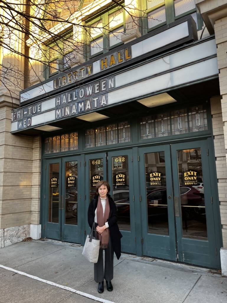 KUEastAsia's tweet photo. THANK YOU to the Lawrence community and KU faculty & students who joined us last night for the "Minamata" screening at Liberty Hall! ❤️❤️❤️
Many attendees stayed for the Q&A with Aileen, which ranged from her involvement with the film to Eugene Smith's photographic techniques. https://t.co/qze1NhFVL1