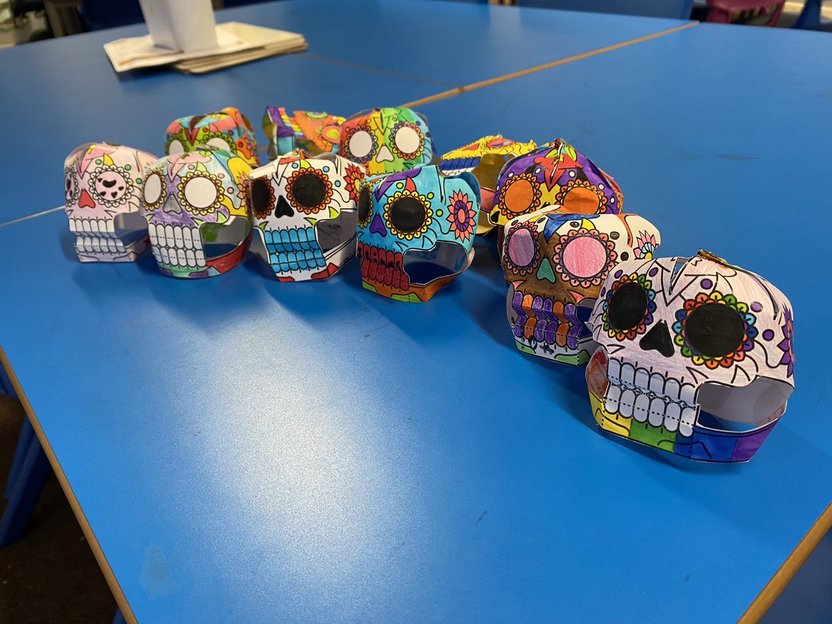 miss_fitzsimons's tweet photo. ¡Feliz Día de Muertos! P5 had a great morning creating 3D calaveras de azúcar (sugar skulls) for Day of the Dead. 

It was a great opportunity to apply our Spanish, artistic and dexterity skills 🎨 https://t.co/2qJ7PtzyXK