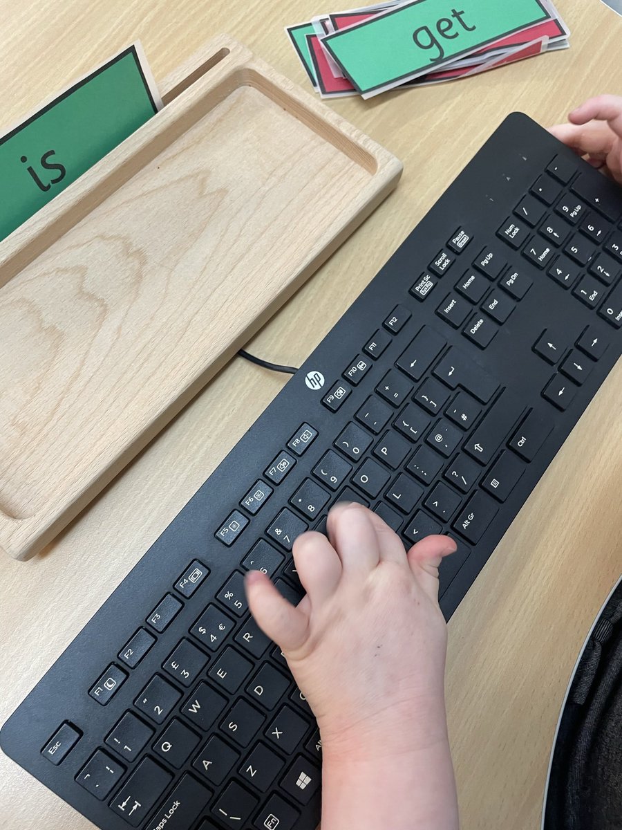 MrsGelston's tweet photo. Type the word β¨οΈ Sight word game
#literacy #phonicsgames #sounds #rwi #literacygames #eyfs #eyfsliteracy #readingisfun #love #learning #phonicsforkids #phonicsstars #reading #phonicstuff #cvc #sightwords #playistheway #p1fun #p1a #cps https://t.co/RP2CeZFM2d