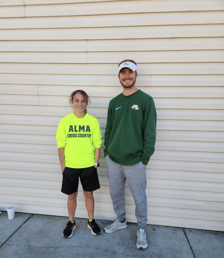Alma_XCountry's tweet photo. So proud of Nevaeh!! She has worked hard since July to get ready for today and it paid off with a 16th place finish and All State Honors!! Can’t wait to see what she can do the next two years! #A⬆️ https://t.co/5MeWmBJHgW