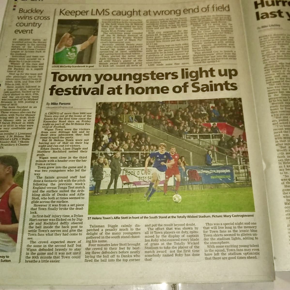 sthelenstownfc's tweet photo. 🗞️Everything looks better in print🗞️Nice write up in’t @sthelensstar for The Festival of Football at @twstadium. Young Alfie Stott, The Cockney Cat, Matty Smith and company all caught on camera by @Marycastrogiov4 https://t.co/5viZdmFVtz