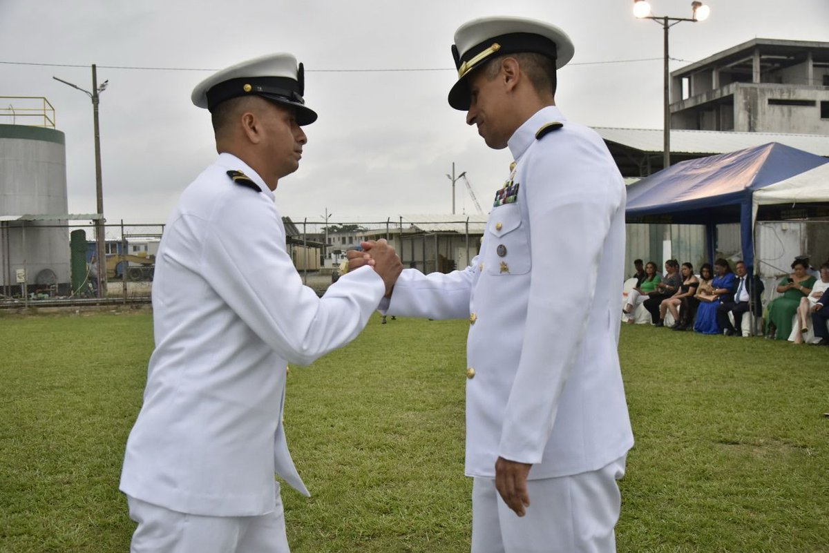 armada_ecuador's tweet image. #ElOro | Batallón de Infantería de #Marina "Jambelí", con ocasión de conmemorarse el 57° Aniversario de creación del Cuerpo de Infantería de Marina realizó ceremonia militar con presencia de autoridades #Civiles y #militares 

¿Quieres saber mas?⬇️👇
m.facebook.com/story.php?stor…